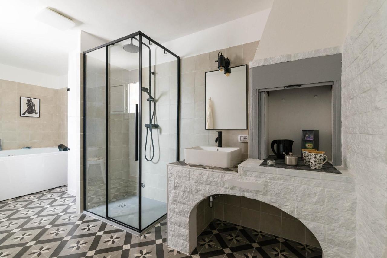 Bianco Sale Holiday Home - Seaview Terraces 오스투니 외부 사진